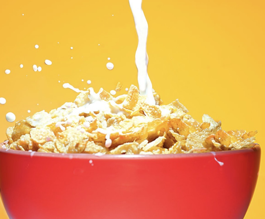 ASMR chunks ( cereal and milk collection)